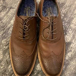 Dark brown wingtips by Penguin